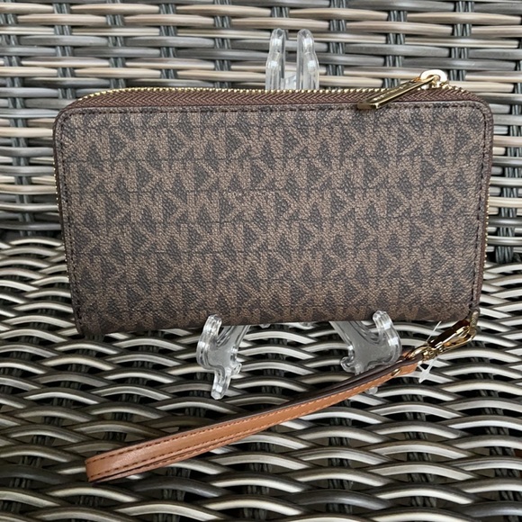 Michael Kors Jet Set Travel Lg Flat Multifunctional Phone Case-Wristlet-Wallet - Picture 10 of 16